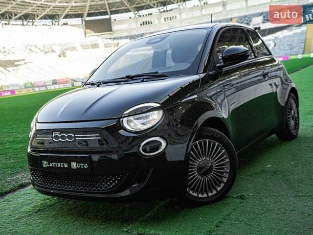 Черный Фиат 500e, объемом двигателя 0 л и пробегом 16 тыс. км за 16900 $, фото 12 на Automoto.ua