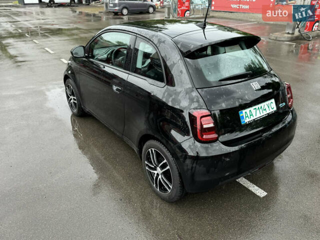 Черный Фиат 500e, объемом двигателя 0 л и пробегом 28 тыс. км за 14900 $, фото 11 на Automoto.ua