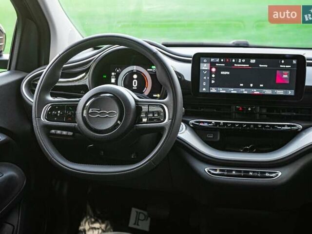 Черный Фиат 500e, объемом двигателя 0 л и пробегом 16 тыс. км за 16900 $, фото 16 на Automoto.ua