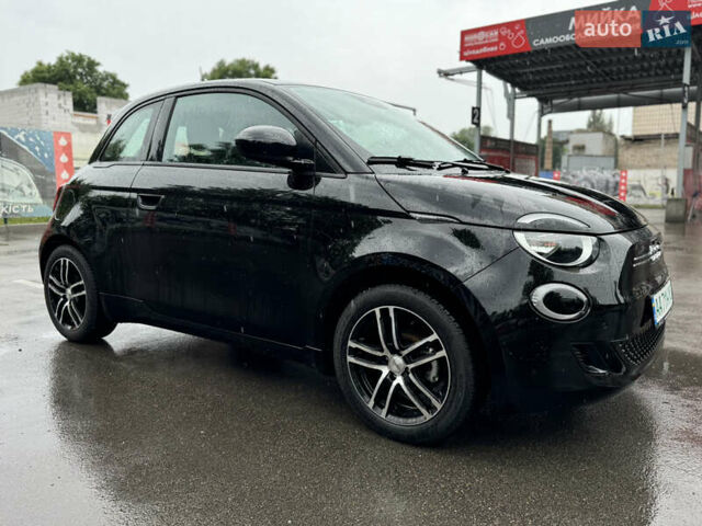Черный Фиат 500e, объемом двигателя 0 л и пробегом 28 тыс. км за 14900 $, фото 23 на Automoto.ua