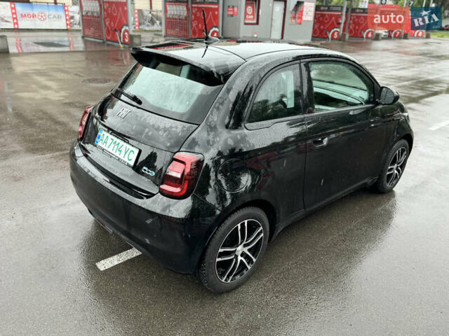Черный Фиат 500e, объемом двигателя 0 л и пробегом 28 тыс. км за 14900 $, фото 17 на Automoto.ua