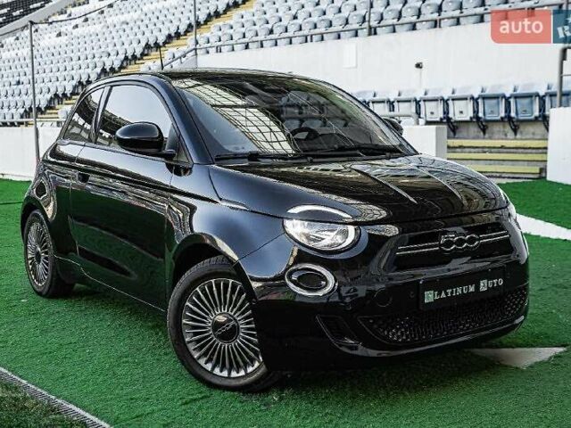 Черный Фиат 500e, объемом двигателя 0 л и пробегом 16 тыс. км за 16900 $, фото 11 на Automoto.ua