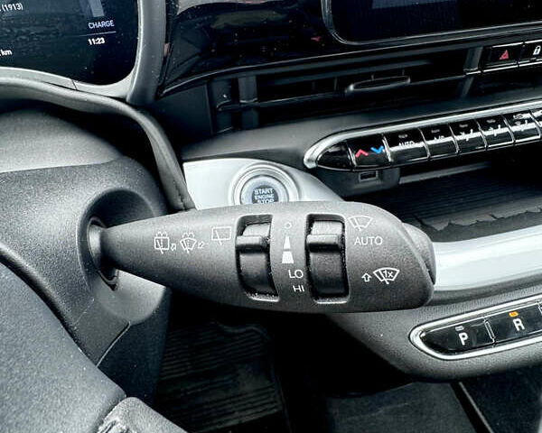 Черный Фиат 500e, объемом двигателя 0 л и пробегом 14 тыс. км за 16499 $, фото 22 на Automoto.ua