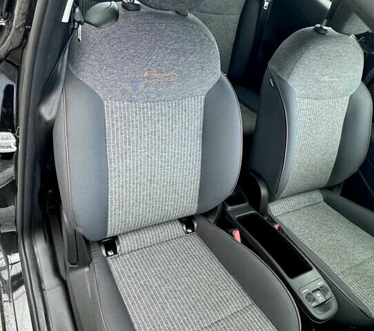 Черный Фиат 500e, объемом двигателя 0 л и пробегом 14 тыс. км за 16499 $, фото 34 на Automoto.ua