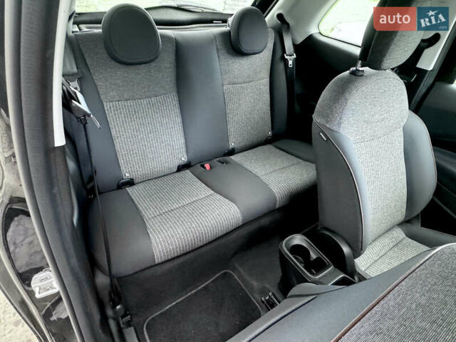 Черный Фиат 500e, объемом двигателя 0 л и пробегом 14 тыс. км за 16499 $, фото 39 на Automoto.ua