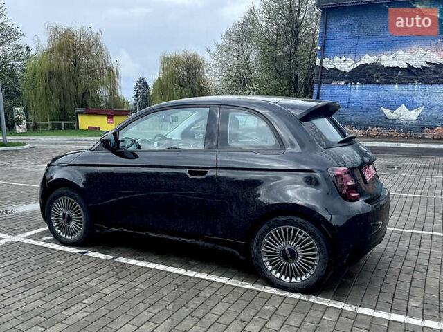 Черный Фиат 500e, объемом двигателя 0 л и пробегом 14 тыс. км за 16499 $, фото 1 на Automoto.ua