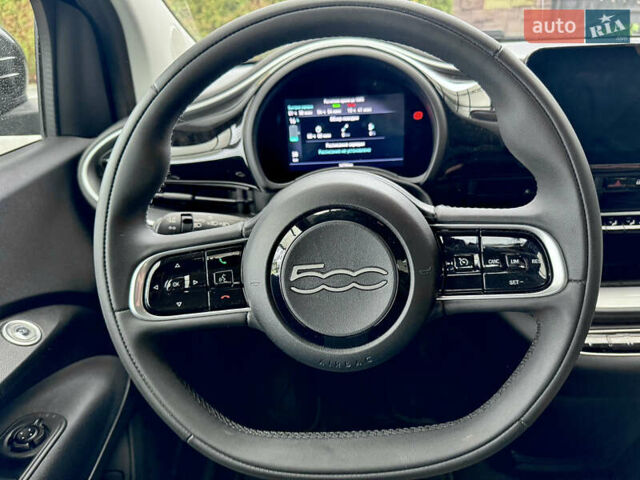 Черный Фиат 500e, объемом двигателя 0 л и пробегом 14 тыс. км за 16499 $, фото 16 на Automoto.ua