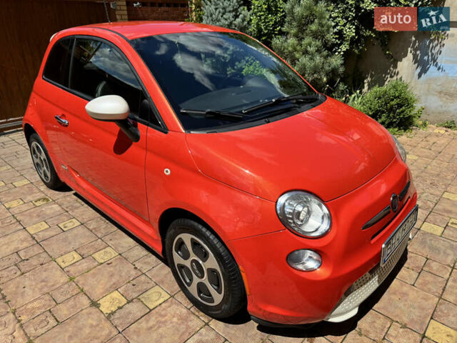 Красный Фиат 500e, объемом двигателя 0 л и пробегом 107 тыс. км за 6500 $, фото 1 на Automoto.ua