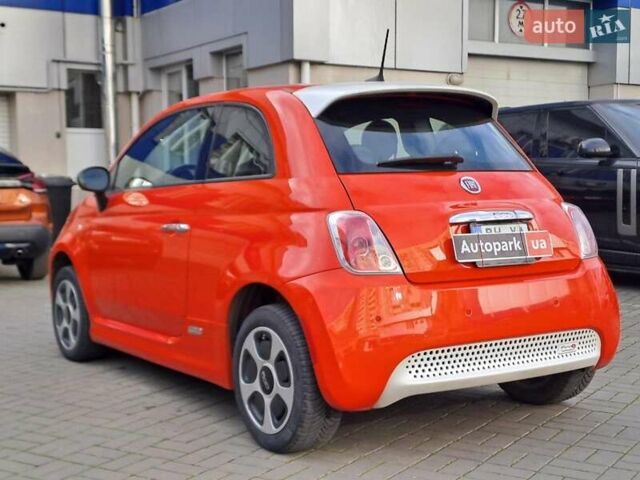 Красный Фиат 500e, объемом двигателя 0 л и пробегом 86 тыс. км за 8790 $, фото 5 на Automoto.ua