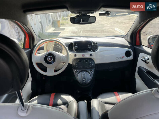 Красный Фиат 500e, объемом двигателя 0 л и пробегом 43 тыс. км за 7200 $, фото 10 на Automoto.ua
