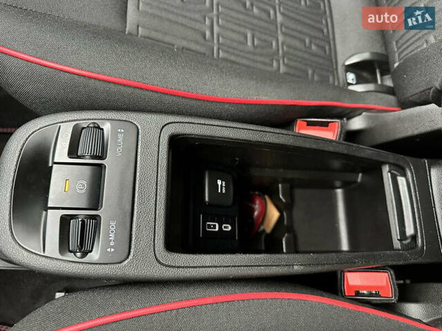 Красный Фиат 500e, объемом двигателя 0 л и пробегом 20 тыс. км за 15200 $, фото 34 на Automoto.ua