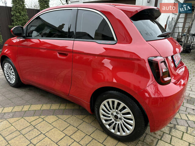 Красный Фиат 500e, объемом двигателя 0 л и пробегом 20 тыс. км за 15200 $, фото 11 на Automoto.ua