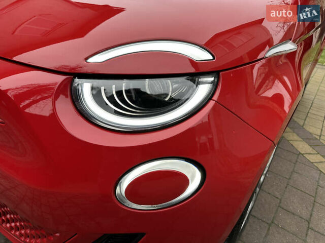 Красный Фиат 500e, объемом двигателя 0 л и пробегом 20 тыс. км за 15200 $, фото 3 на Automoto.ua