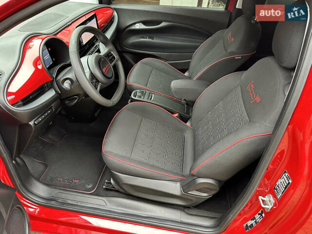 Красный Фиат 500e, объемом двигателя 0 л и пробегом 20 тыс. км за 15200 $, фото 30 на Automoto.ua