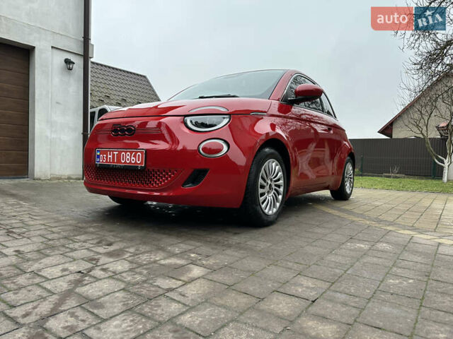 Красный Фиат 500e, объемом двигателя 0 л и пробегом 20 тыс. км за 15200 $, фото 15 на Automoto.ua