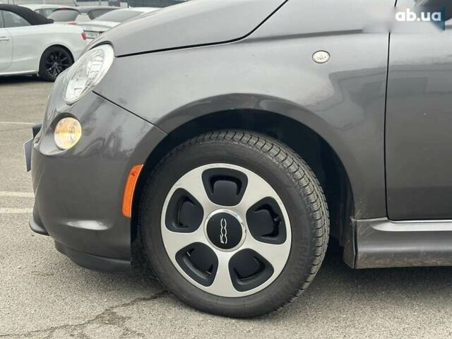 Фиат 500e, объемом двигателя 0 л и пробегом 54 тыс. км за 7490 $, фото 10 на Automoto.ua