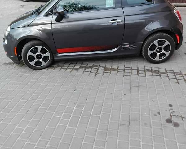 Фиат 500e, объемом двигателя 0 л и пробегом 48 тыс. км за 9900 $, фото 11 на Automoto.ua