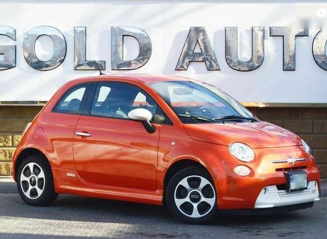 Фіат 500e, об'ємом двигуна 0 л та пробігом 35 тис. км за 8500 $, фото 1 на Automoto.ua