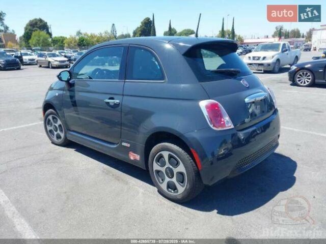 Фиат 500e, объемом двигателя 0 л и пробегом 29 тыс. км за 10999 $, фото 1 на Automoto.ua