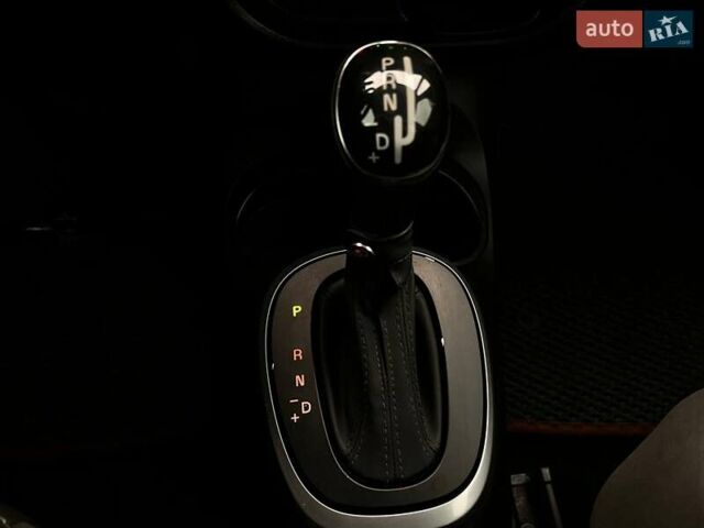 Жовтий Фіат 500e, об'ємом двигуна 1.37 л та пробігом 189 тис. км за 7990 $, фото 20 на Automoto.ua