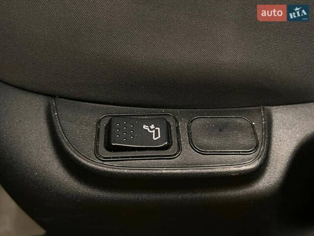 Жовтий Фіат 500e, об'ємом двигуна 1.37 л та пробігом 189 тис. км за 7990 $, фото 19 на Automoto.ua