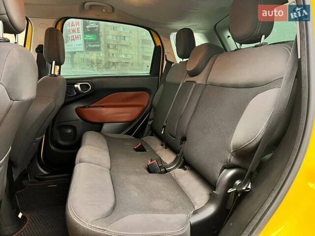 Жовтий Фіат 500e, об'ємом двигуна 1.37 л та пробігом 189 тис. км за 7990 $, фото 9 на Automoto.ua