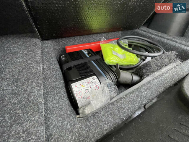 Сірий Фіат 500e, об'ємом двигуна 0 л та пробігом 99 тис. км за 6689 $, фото 53 на Automoto.ua