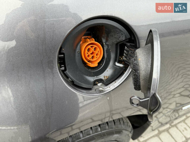 Серый Фиат 500e, объемом двигателя 0 л и пробегом 46 тыс. км за 6999 $, фото 28 на Automoto.ua