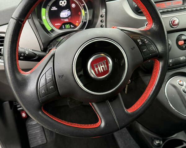 Серый Фиат 500e, объемом двигателя 0 л и пробегом 46 тыс. км за 6999 $, фото 64 на Automoto.ua