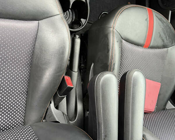 Серый Фиат 500e, объемом двигателя 0 л и пробегом 46 тыс. км за 6999 $, фото 62 на Automoto.ua