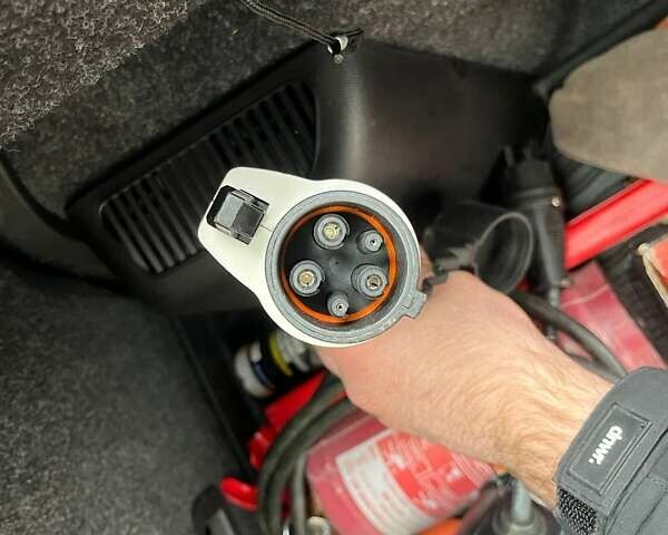 Серый Фиат 500e, объемом двигателя 0 л и пробегом 60 тыс. км за 7000 $, фото 9 на Automoto.ua
