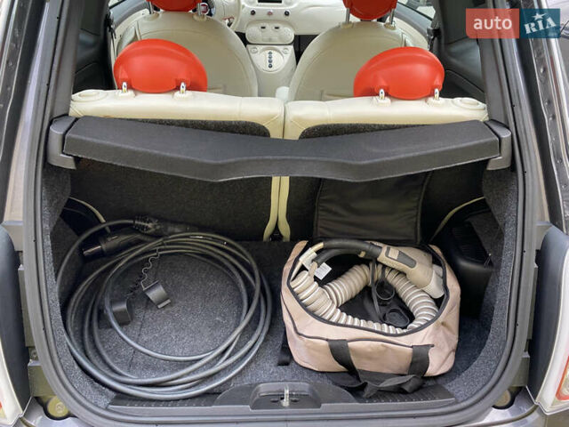 Серый Фиат 500e, объемом двигателя 0 л и пробегом 96 тыс. км за 6250 $, фото 53 на Automoto.ua