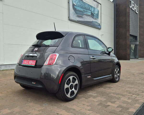 Серый Фиат 500e, объемом двигателя 0 л и пробегом 117 тыс. км за 6700 $, фото 5 на Automoto.ua