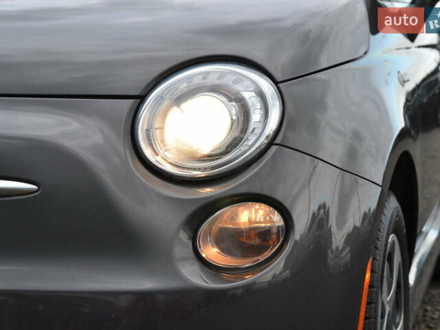 Сірий Фіат 500e, об'ємом двигуна 0 л та пробігом 65 тис. км за 6999 $, фото 36 на Automoto.ua