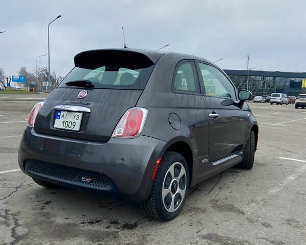 Серый Фиат 500e, объемом двигателя 0 л и пробегом 57 тыс. км за 8200 $, фото 7 на Automoto.ua