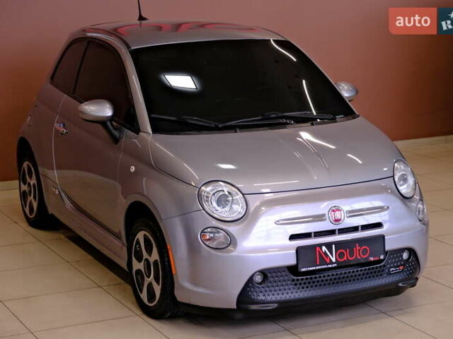 Серый Фиат 500e, объемом двигателя 0 л и пробегом 110 тыс. км за 6900 $, фото 3 на Automoto.ua