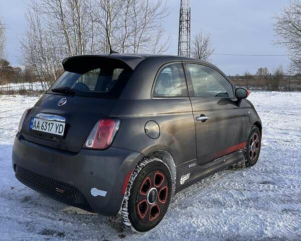 Серый Фиат 500e, объемом двигателя 0 л и пробегом 55 тыс. км за 7800 $, фото 8 на Automoto.ua