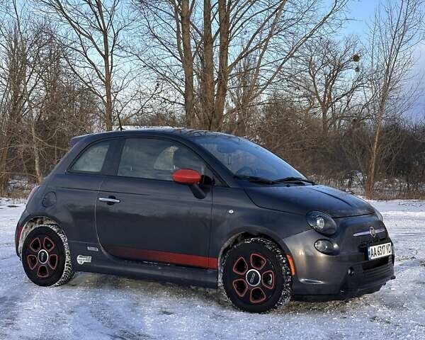 Серый Фиат 500e, объемом двигателя 0 л и пробегом 55 тыс. км за 7800 $, фото 1 на Automoto.ua