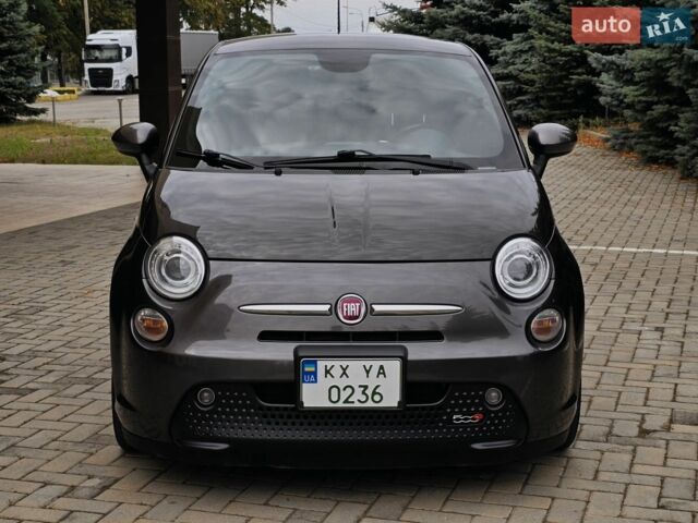 Серый Фиат 500e, объемом двигателя 0 л и пробегом 57 тыс. км за 6999 $, фото 3 на Automoto.ua