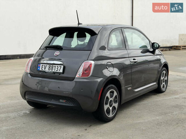 Серый Фиат 500e, объемом двигателя 0 л и пробегом 89 тыс. км за 6500 $, фото 4 на Automoto.ua