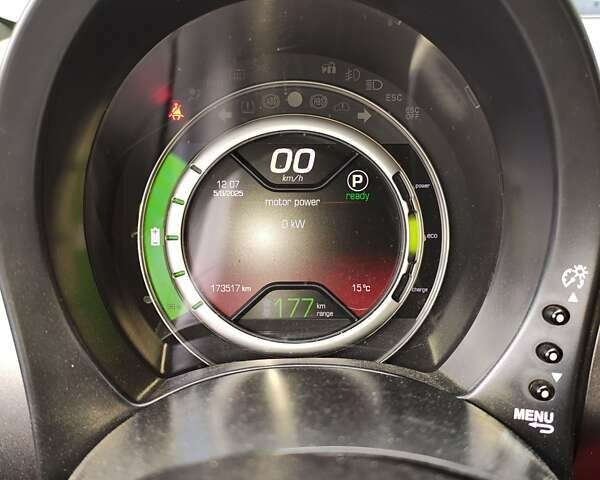 Серый Фиат 500e, объемом двигателя 0 л и пробегом 173 тыс. км за 8150 $, фото 8 на Automoto.ua