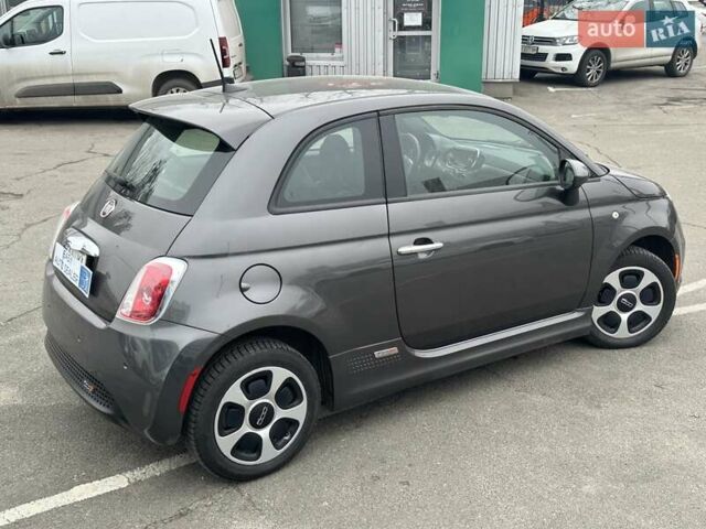 Серый Фиат 500e, объемом двигателя 0 л и пробегом 54 тыс. км за 7490 $, фото 5 на Automoto.ua