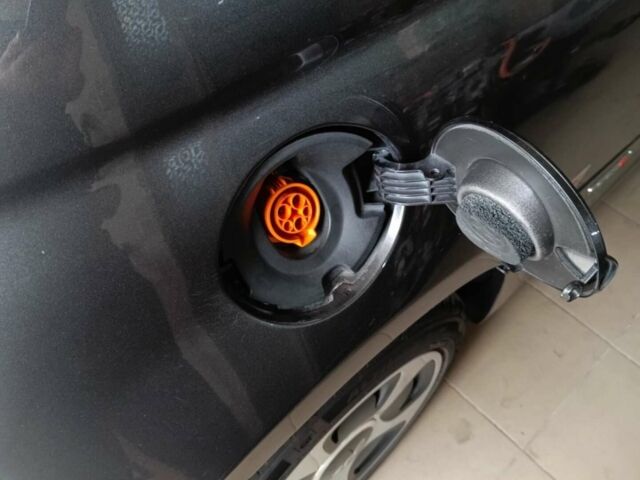Сірий Фіат 500e, об'ємом двигуна 0 л та пробігом 48 тис. км за 9900 $, фото 1 на Automoto.ua