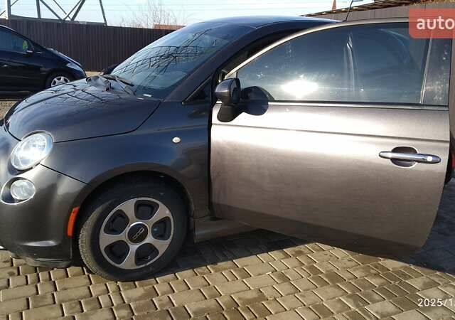Сірий Фіат 500e, об'ємом двигуна 0 л та пробігом 57 тис. км за 7800 $, фото 8 на Automoto.ua