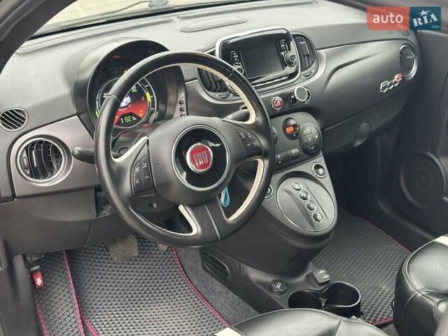 Серый Фиат 500e, объемом двигателя 0 л и пробегом 54 тыс. км за 7490 $, фото 15 на Automoto.ua