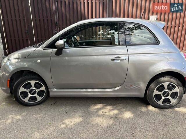 Сірий Фіат 500e, об'ємом двигуна 0 л та пробігом 113 тис. км за 7200 $, фото 2 на Automoto.ua