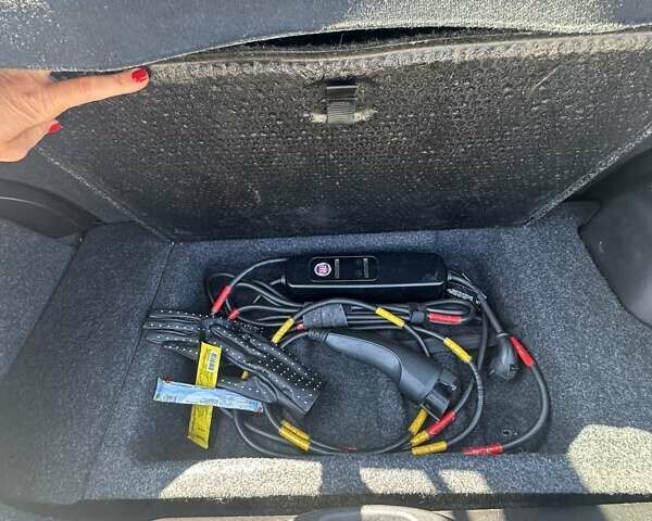 Сірий Фіат 500e, об'ємом двигуна 0 л та пробігом 69 тис. км за 8950 $, фото 25 на Automoto.ua