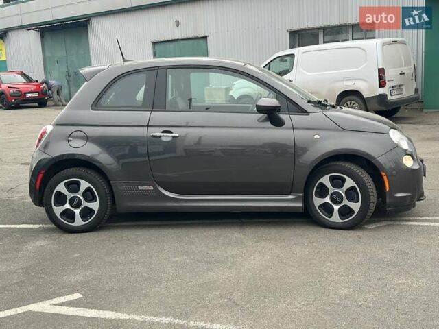 Серый Фиат 500e, объемом двигателя 0 л и пробегом 54 тыс. км за 7490 $, фото 4 на Automoto.ua