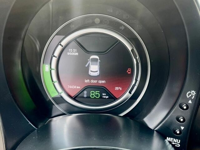 Серый Фиат 500e, объемом двигателя 0 л и пробегом 75 тыс. км за 6999 $, фото 7 на Automoto.ua