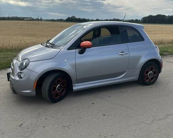 Сірий Фіат 500e, об'ємом двигуна 0 л та пробігом 59 тис. км за 8800 $, фото 4 на Automoto.ua
